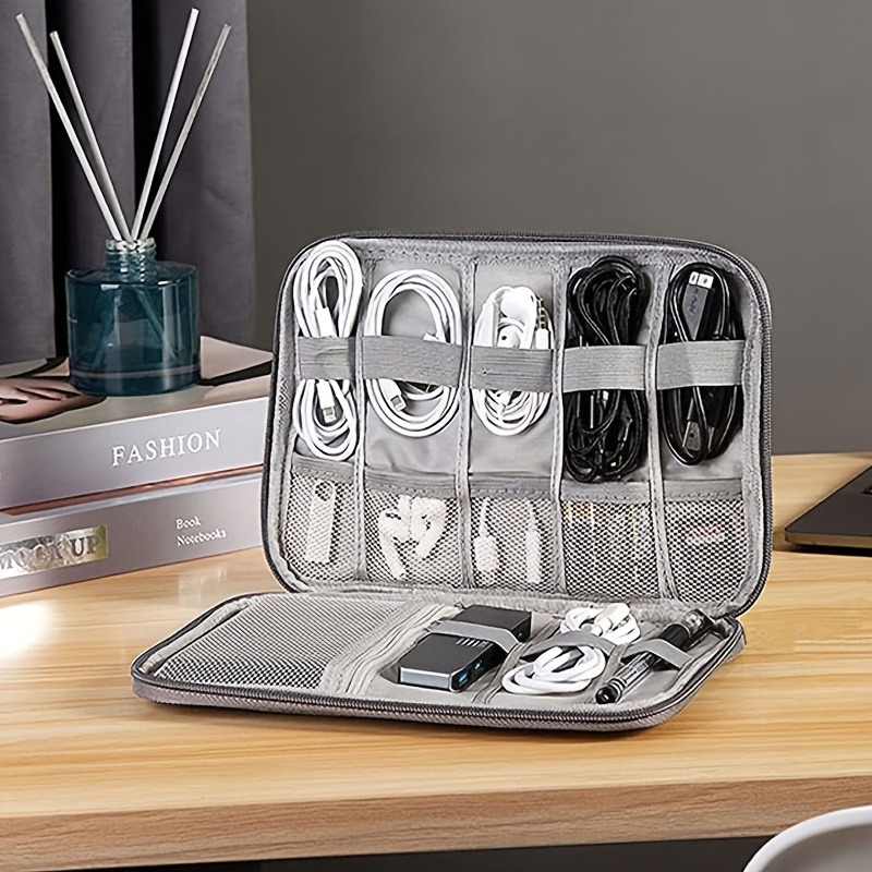 A Multi-Pocket Electronic Acce - đánh giá và giá Office Tech Gear